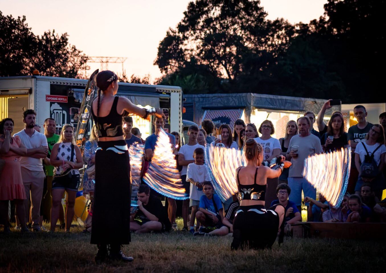 🔥Leto je stále v plnom prúde. Nenechajte si ujsť atmosféru, ktorú dokáže vytvoriť len živý oheň.
Rezervujte si našu ohňovú show na váš event.❤️
#fireshow #vystúpenie #slovensko #show