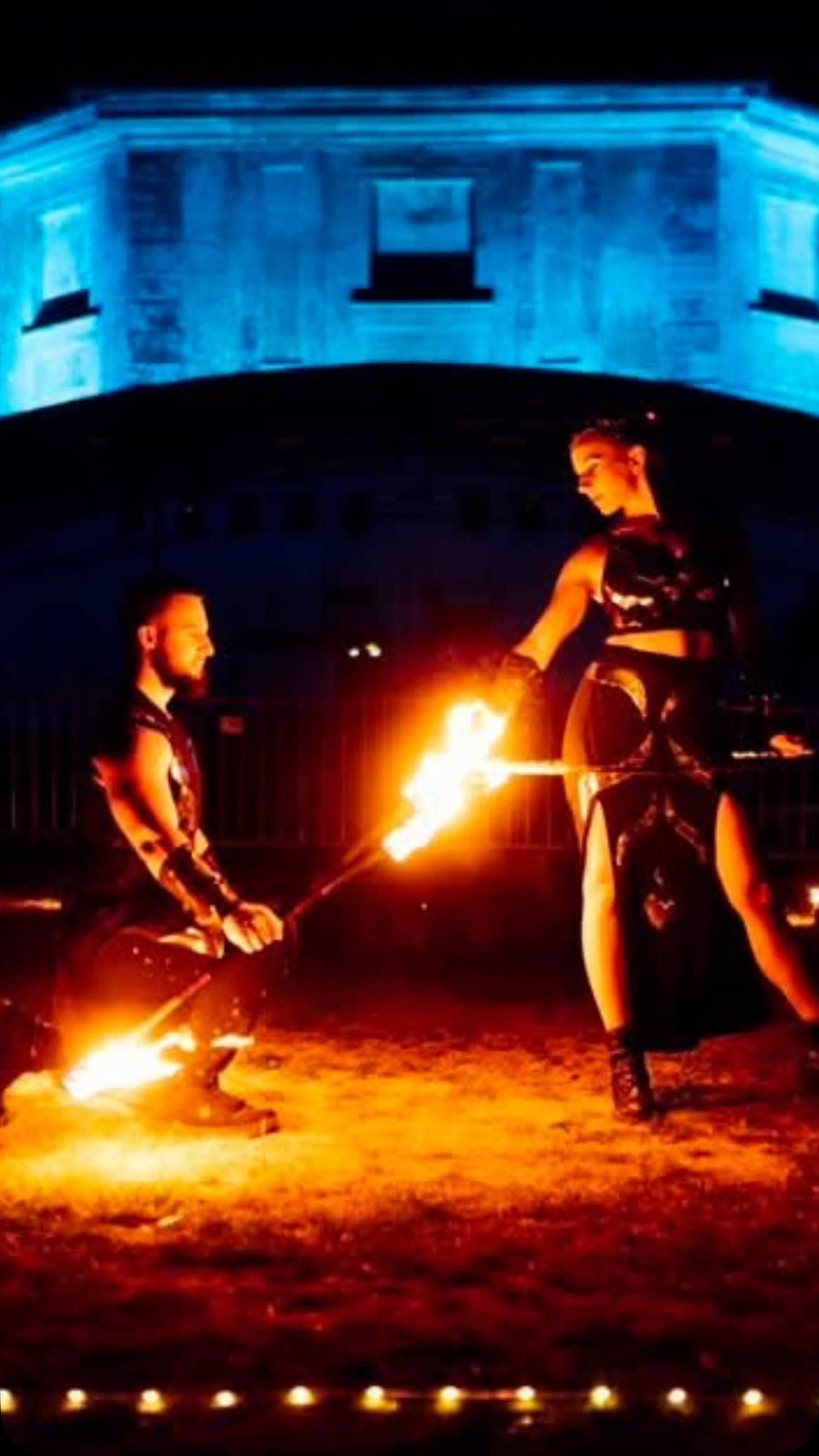 🔥 Krátky zostrih našich posledných ohňových momentov z posledných vystúpení!
Veľkolepé pyro efekty dodávajú celej show ešte väčšiu dynamiku a postupne gradujú atmosféru až do pôsobivého finále! 💥🔥
#fireshow #slovensko #fire #show